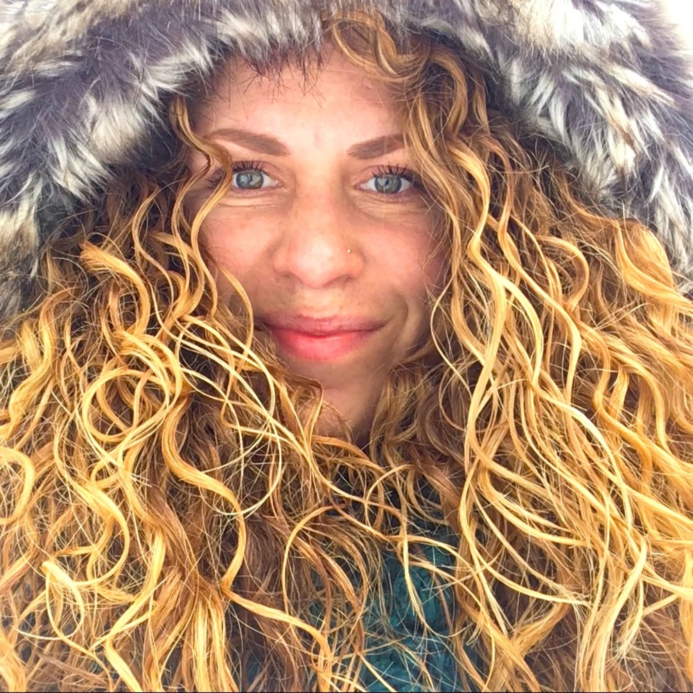 Meet your Posher, Erin Suzanne.